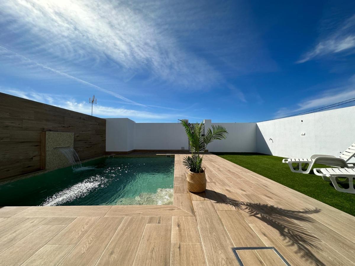 Sumatra Chalet Chiclana de la Frontera Εξωτερικό φωτογραφία
