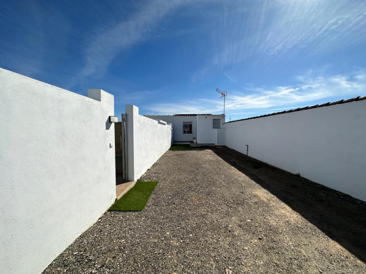 Sumatra Chalet Chiclana de la Frontera Εξωτερικό φωτογραφία