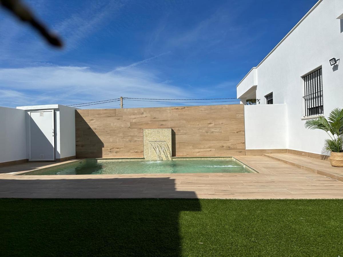 Sumatra Chalet Chiclana de la Frontera Εξωτερικό φωτογραφία