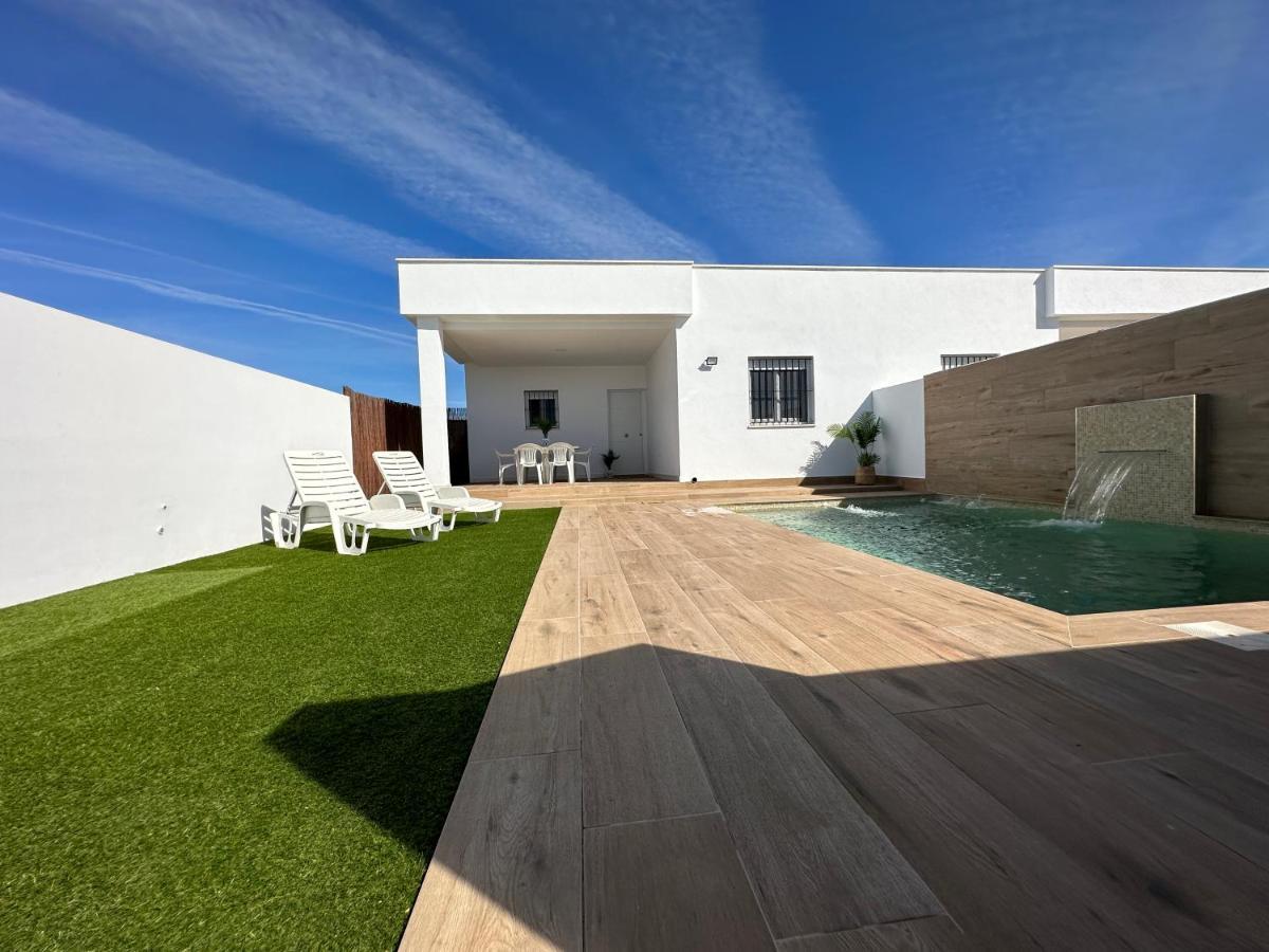 Sumatra Chalet Chiclana de la Frontera Εξωτερικό φωτογραφία